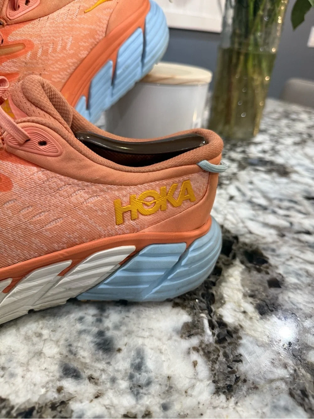 Hoka One One Gaviota 4 Running Shoes woman’s size 9